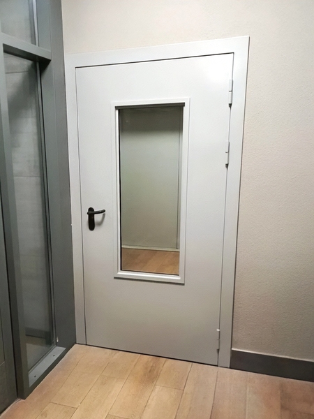 Дверь eiw-60 Дверь eiw-60