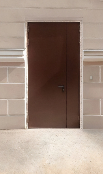 Коричневая полуторная дверь Коричневая полуторная дверь