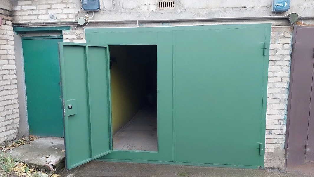 Ворота зеленого цвета